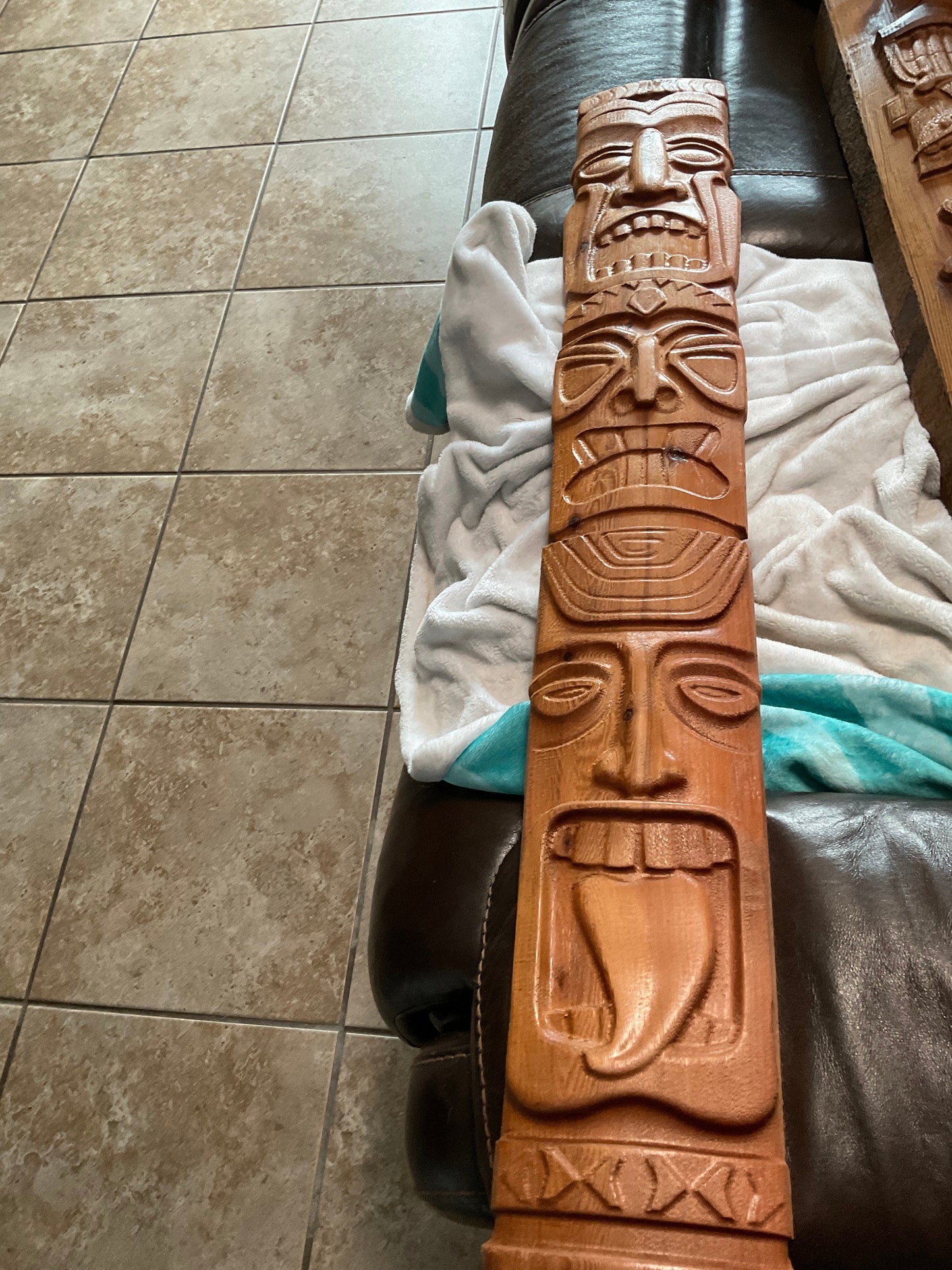 Tiki totem 9